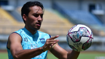 Ezra Walian Striker Persib Bandung Target Menang Lawan Persija: Kami Harus Bertarung