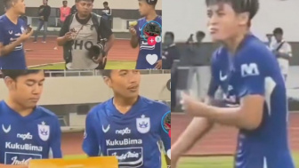 Heboh Dewangga dan Pemain PSIS Semarang Santap Donat Sambil Berdiri di Lapangan, Netizen Murka: Dasar Mental Amatir!