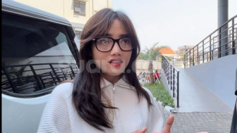 Asmara Fadly Faisal Tersandung Skandal Video Syur Rebecca Klopper, Fuji Buka Suara