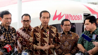 Jokowi Sebut Kereta Cepat untuk Layani Rakyat Bukan Untung Rugi, Said Didu Malah Singgung Utang China