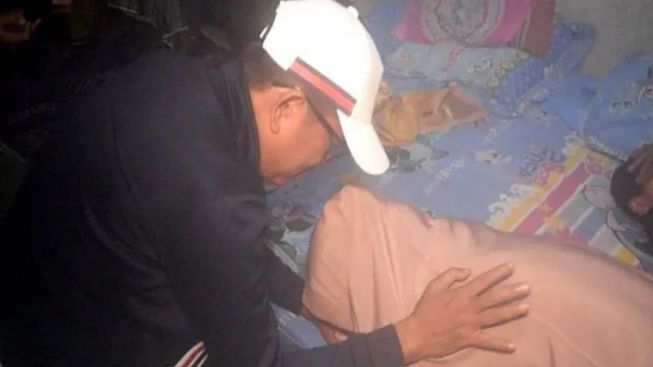 Dedi Mulyadi Berencana Relokasi Keluarga Korban Longsor di Purwakarta
