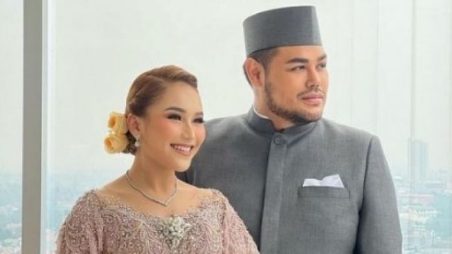 Lihat Ivan Gunawan Tampil Religius, Reaksi Ayu Ting Ting Cs Bikin Ngakak