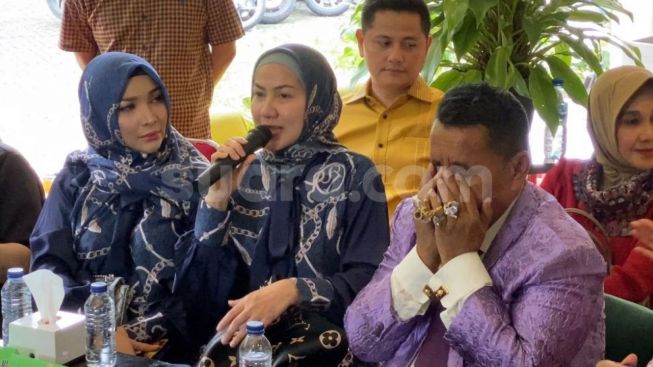 Venna Melinda Diam-diam Temui Ferry Irawan Bicarakan Perdamaian, Ini Penjelasan Kuasa Hukum