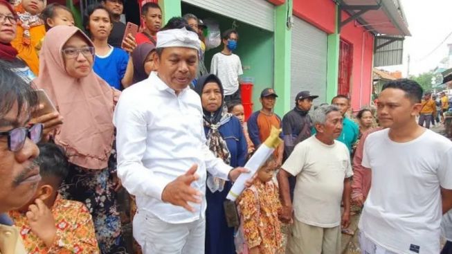 Kisruh Warga dan Pengelola Pasar, Kang Dedi Mulyadi Turun Tangan