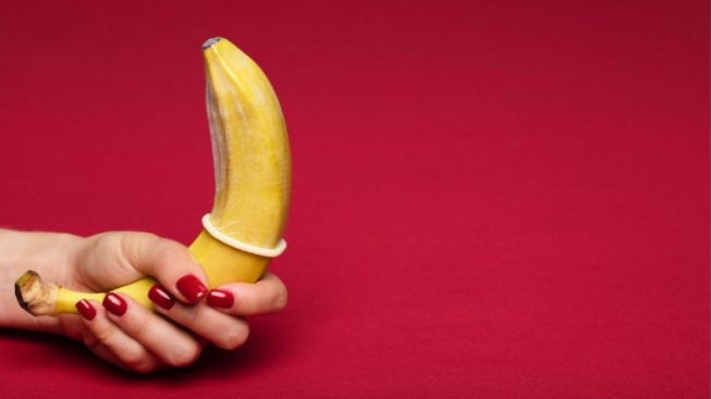 653px x 367px - Cara Pakai Kondom Agar Hubungan Intim Makin Nikmat, Dokter Boyke: Cewek  yang Pakaikan Saat Penis Ereksi!