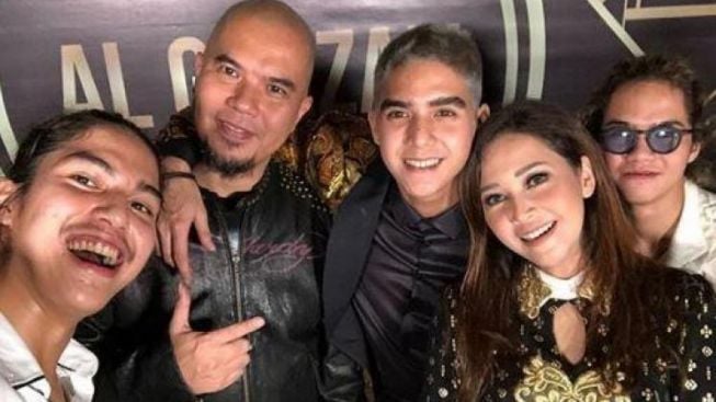 Santai Jawab Alasan Cerai dengan Ahmad Dhani, Maia Estianty: Semua Orang Udah Tahu!