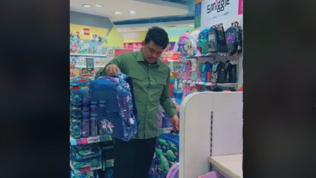 Sayang Anak, Lihat Bobby Nasution Beli Tas Sekolah Buat Sedah Mirah dan Ketua Nahyan