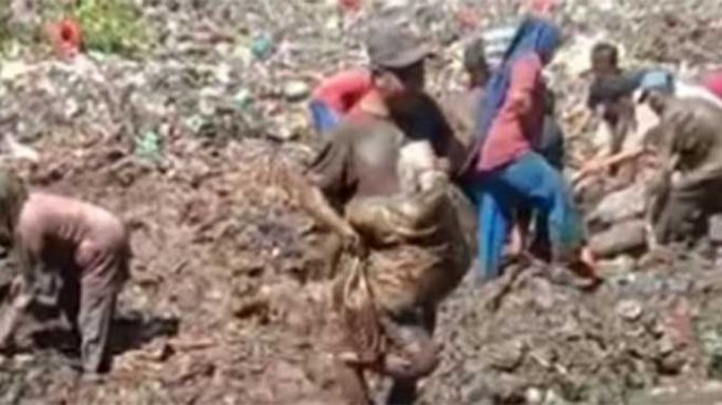 Viral Daging Sitaan di Pembuangan Sampah Dijarah Warga, Polisi Bengkalis Sidak ke Pasar