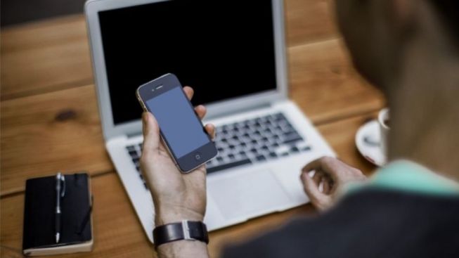 7 Tips Menjaga Kesehatan Mata Bagi Pekerja