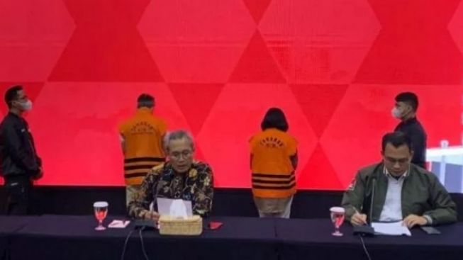 Kabarsanas Mayjen TNI Henri Alfiandi Tersangka Korupsi, Terima Suap 10 Persen