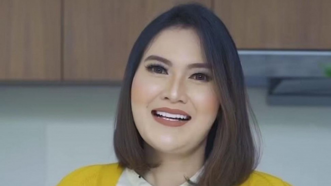 Anak Kedua Nella Kharisma Diajari Kalimat Syahadat, Benar-benar Islam?