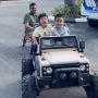Bobby Nasution Nyantai Diboncengan Mobil-mobilan, Sopirnya Sedah Mirah dan Ketua Nahyan