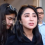 Dewi Perssik Berantem dengan Rully usai Ditelepon Rian Ibram: Mungkin Baper