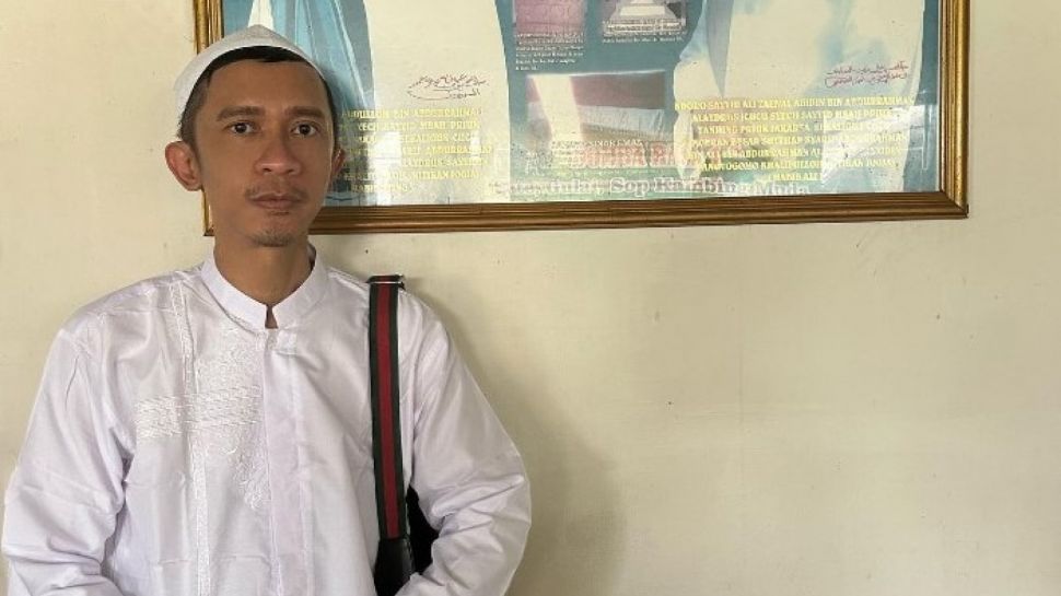 Berdoa Ikhtiar Agar Istiqomah Aming Tampil Mirip Santri Pakai Baju