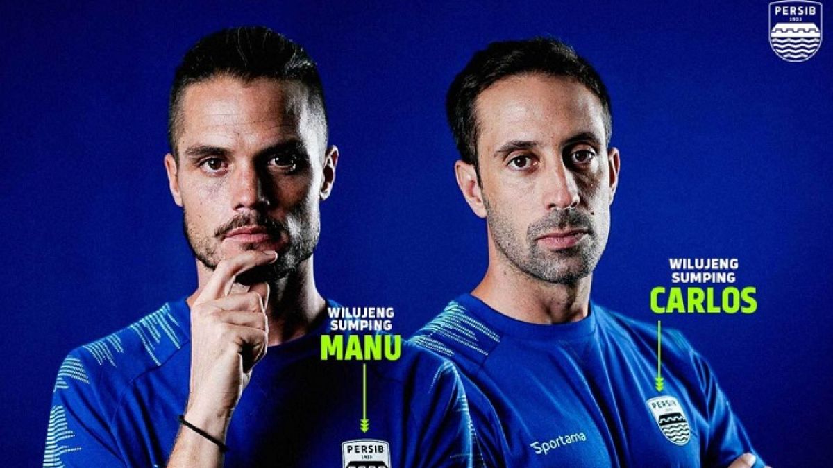 Dua staf pelatih Persib Bandung. [Persib.co.id]