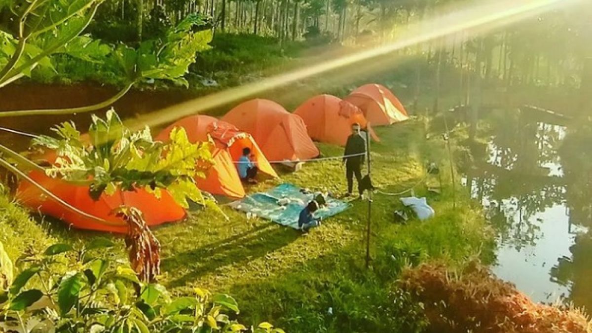 Tempat Wisata Di Sumedang Hits, Nikmati Sensasi Berenang Di Atas Awan