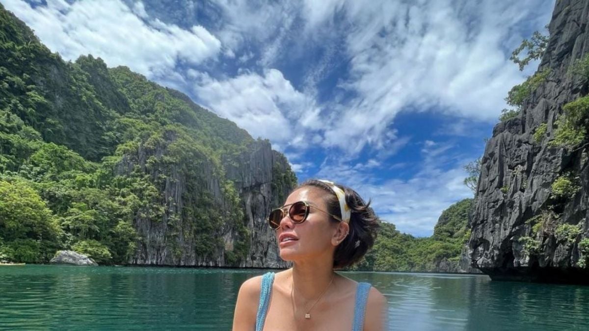 Pamer Tubuh Sintal di Atas Perahu, Nikita Mirzani Bagikan Momen Liburan di Big Lagoon El Nido Palawan. (Dok: Instagram/nikitamirzanimawardi_172)