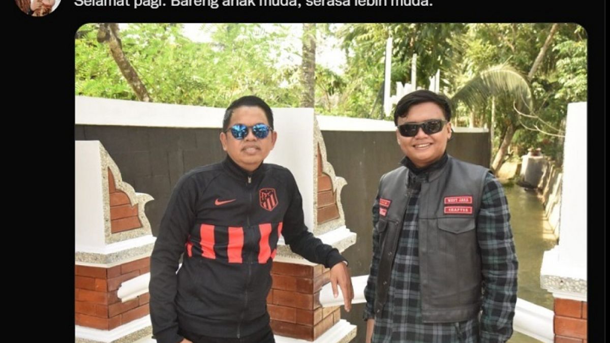 Postingan Dedi Mulyadi bersama putranya, Ahmad Habibi Bungsu Maula Akbar. [Twitter @DediMulyadi71]