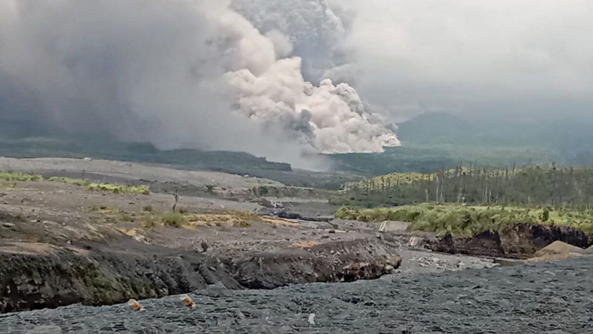 Erupsi Gunung Semeru [ANTARA FOTO/Eri/sen/YU]