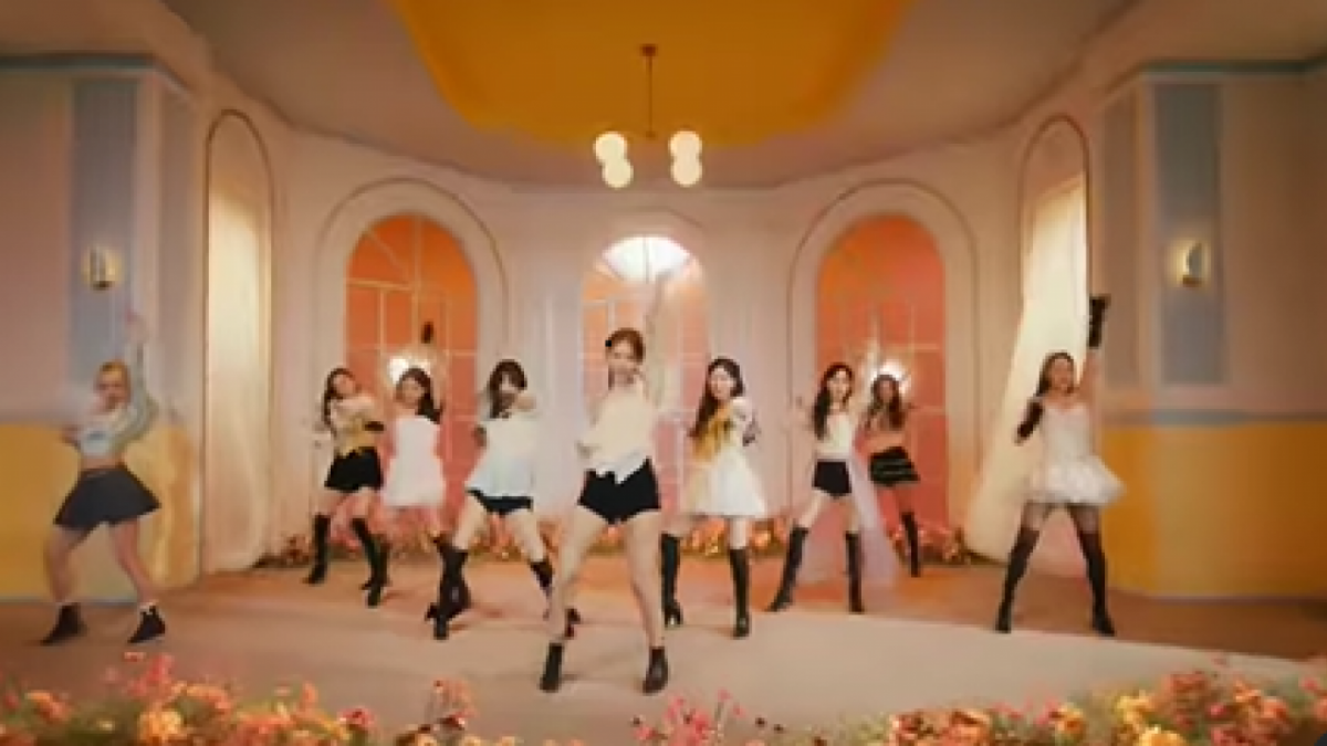 Moonlight Sunrise Twice Comeback [@twicetagram]