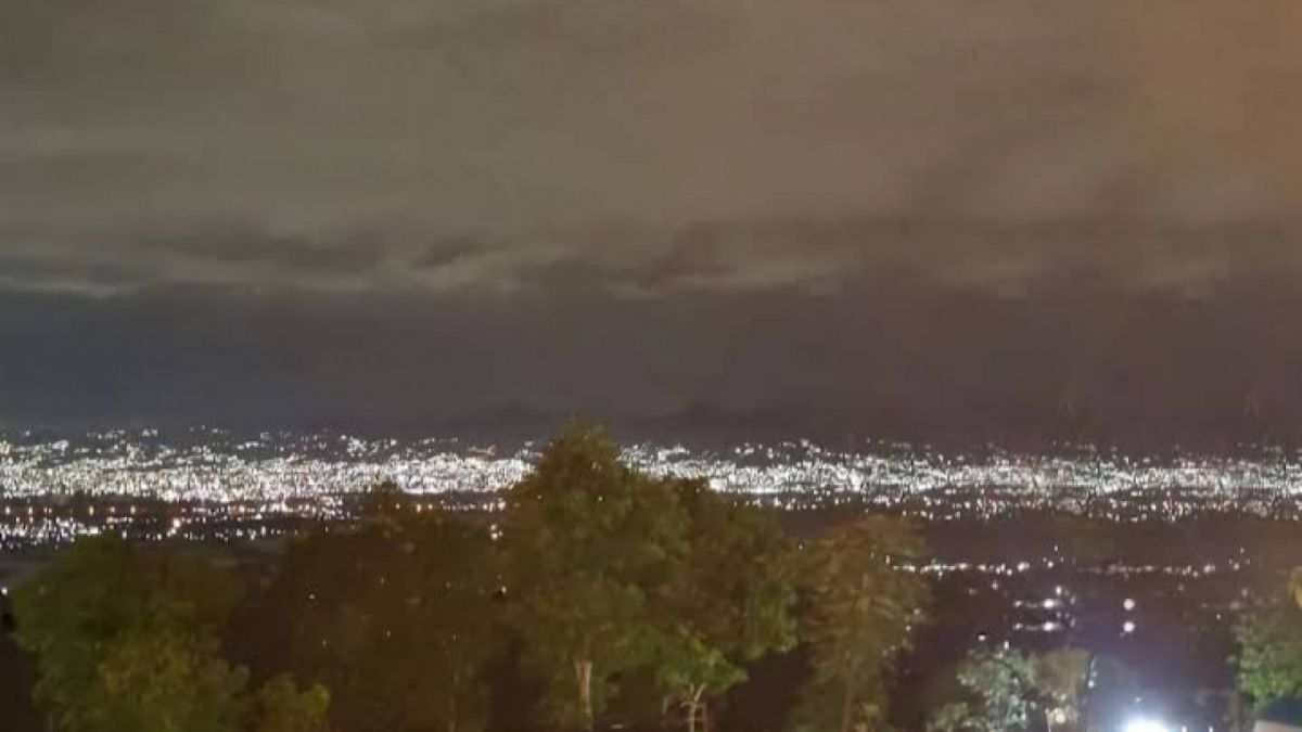 Suasana malam tempat wisata Gemilang Camp Garden [Dok. Gemilang Camp Garden]