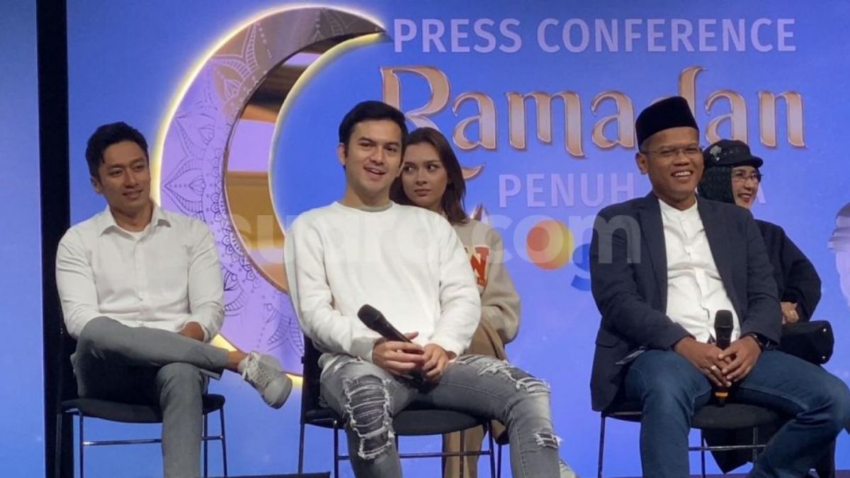 Dok. Rizky Nazar (kiri depan), bersama bintang sinetron Bibidari Surgamu yang akan tayang di bulan Ramadhan 2023. [Adiyoga Priyambodo/Suara.com]