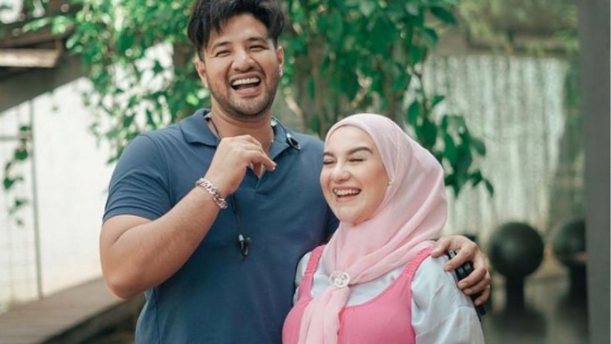 Potret kebersamaan pasangan selebritis Ammar Zoni dan Irish Bella. [(Instagram/_irishbella_)]
