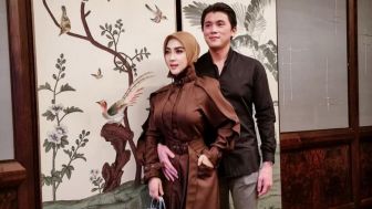 Isu Syahrini dan Reino Barack Pisah Ranjang Mencuat, Ramalan Mbak You Terbukti?