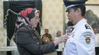 Anne Ratna Geram pada Suami yang Tidak Berkomitmen, Rupanya Dedi Mulyadi Fokus Urus "Istri Pertama"