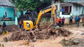 Antisipasi Banjir Bandang Susulan di Sumedang, Sungai Cisurupan Dinormalisasi