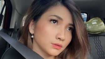 Chatimeh, Wanita Pemersatu Bangsa yang Jual Foto Seksinya Sukses Bikin Kaum Adam Traveling