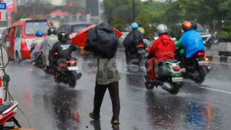 BMKG: Potensi Hujan Lebat Disertai Kilat atau Petir dan Angin Kencang di Sejumlah Wilayah Indonesia