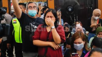 Soal Tuntutan Jaksa pada Putri Candrawathi dan Bharada E, Kamaruddin: Emak-Emak Indonesia Protes