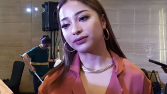 Kenapa Nikita Willy Tidak Memperbolehkan Baby Issa Digendong saat Makan? Begini Penjelasanya