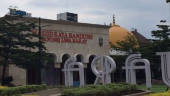 Masjid Raya Bandung Sediakan Takjil untuk Buka Puasa Ramadhan 2023