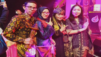 Rio Rolando dari Tanjungsari, Sumedang, Raih Penghargaan Sutradara Terbaik Festival Film Piala Gubernur Jawa Barat, Selamat!