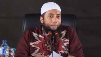 Hukum Suami Minta Hubungan Setiap Hari Menurut Islam, Berdosakah Kalau Istri Menolak? Ini Kata Ustadz Khalid Basalamah