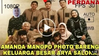 CEK FAKTA: Ekslusif! Momen Bahagia Amanda Manopo Foto Bareng Keluarga Besar Arya Saloka