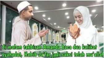 CEK FAKTA: Amanda Manopo Baca Dua Kalimat Syahadat saat Idul Fitri Disaksikan Habib Jafar?