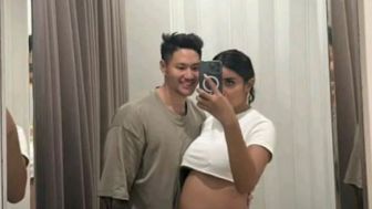 Millen Cyrus Pamer Perut Buncit Layaknya Hamil, Warganet: Jadi Ingat Lucinta Luna!