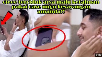 CEK FAKTA: Arya Saloka Tersipu Malu Saat Kepergok Video Call Amanda Manopo dengan Mesranya