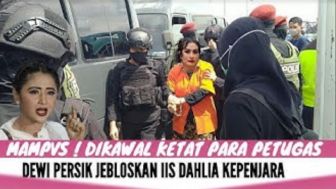 CEK FAKTA: Dewi Perssik Jebloskan Iis Dahlia ke Penjara, Benarkah begitu?