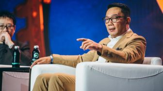 Ridwan Kamil Hadir dalam Bitcoin Conference 2023 di Miami dan Mengajak Investor Penambangan Bitcoin Masuk ke Indonesia