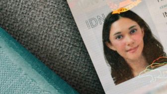 Nana Mirdad Trending di Twitter Gara-Gara Unggah Foto Paspor, Netizen Beri Pujian: Gila Cakepnya!