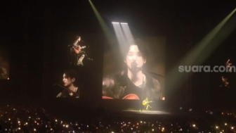 Konser Suga BTS, ARMY Indonesia Nyanyikan Lagu Kebangsaan Indonesia Raya, Bikin Merinding