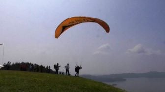 Sumedang akan Gelar Kejuaraan Paragliding Accuracy Series di Taman Seribu Cahaya