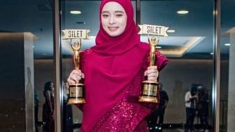 Beda dari yang Lain, Inara Rusli Borong 2 Penghargaan di Silet Award Malah Ngerasa Sedih