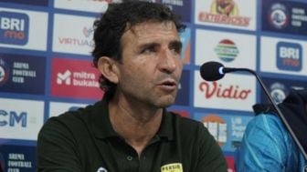 Luis Milla Akui Kesalahan di Laga Persib Bandung vs Arema FC, Bobotoh Sebut Blunder