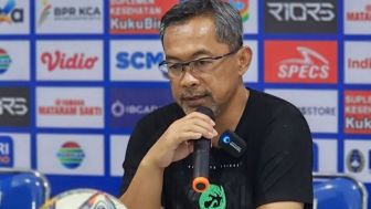 Pembelaan Aji Santoso, usai Persebaya Surabaya Dibekuk Persija Jakarta: Kami akan tetap selalu. . .