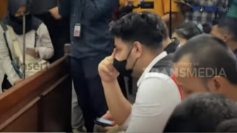 Ammar Zoni Kecewa Dituntut 1 Tahun Kurungan Penjara atas Kasus Penyalahgunaan Narkoba